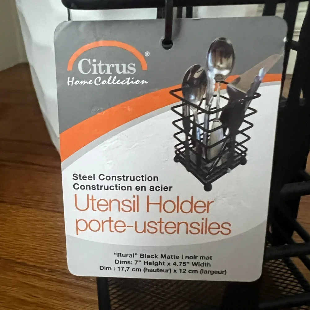 CUTE.. Metal Utensil Holder